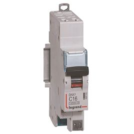 DISJONCTEUR BORNE AUTOMATIQUE  - 10 A Intensité 10 A